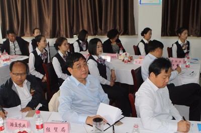 潞盈商學(xué)院正式揭牌，賦能經(jīng)濟(jì)貿(mào)易咨詢專業(yè)人才培養(yǎng)